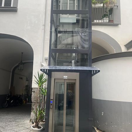 Varriale House Parking Free Small Car Neapel Exterior foto