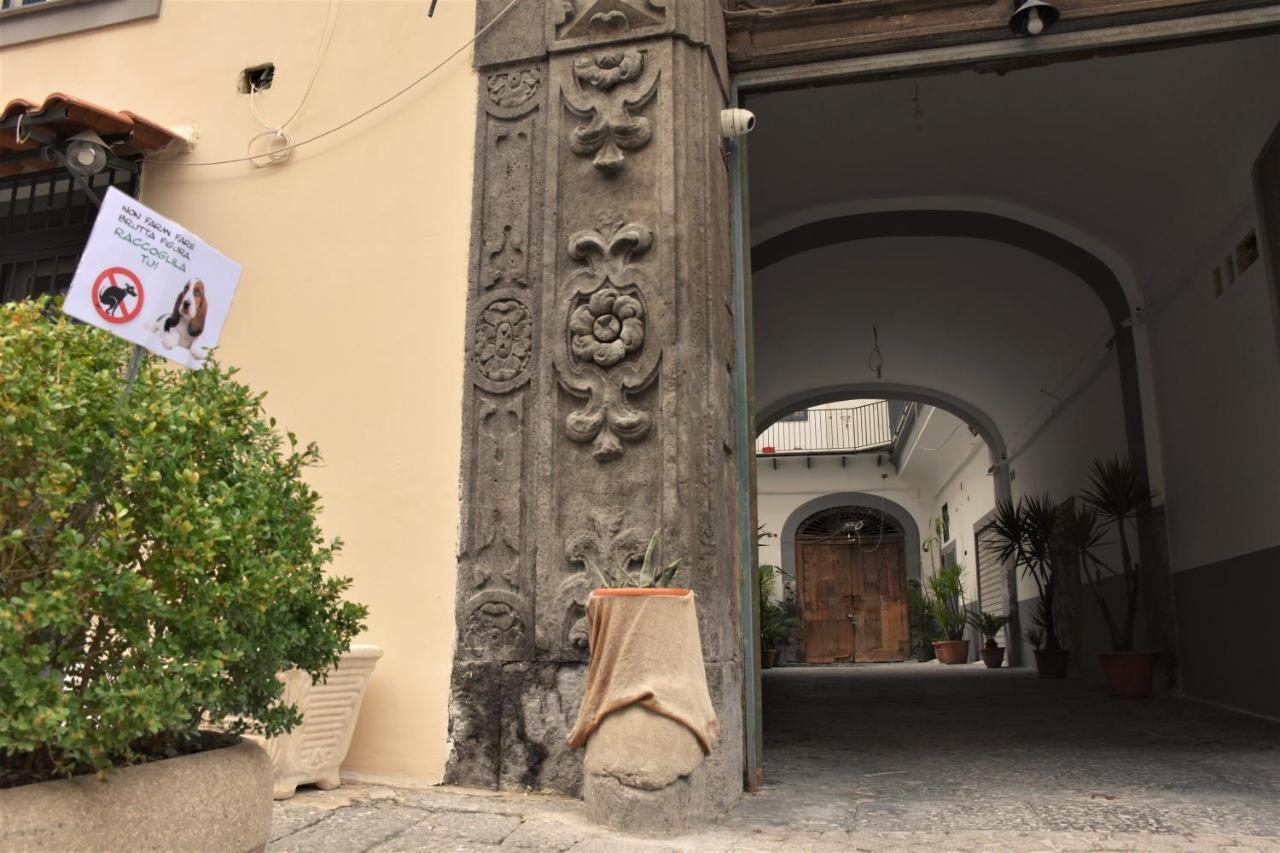 Varriale House Parking Free Small Car Neapel Exterior foto