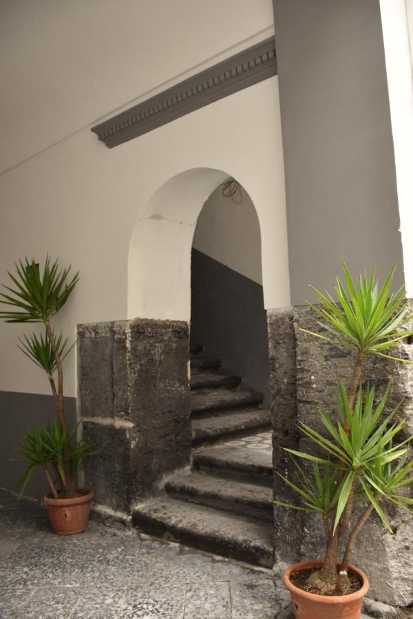 Varriale House Parking Free Small Car Neapel Exterior foto